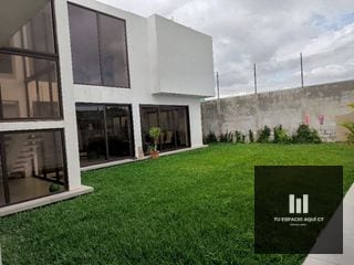 Casa Grande en Venta Zona 16 — Casa en Venta en Hacienda Real, Zona 16, Guatemala, Ciudad — miniatura 3 de 17