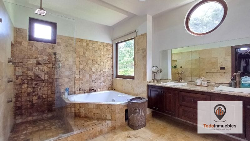 Casa en Venta el Las Alturas km 18.5 CES — Casa en Venta en Las Alturas, Carretera a El Salvador, Guatemala, Ciudad — foto 9 de 16