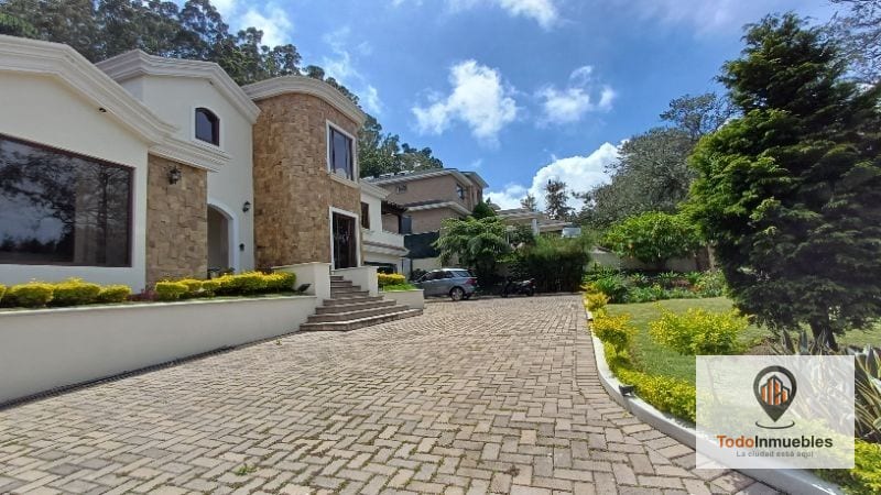 Casa en Venta el Las Alturas km 18.5 CES — Casa en Venta en Las Alturas, Carretera a El Salvador, Guatemala, Ciudad — foto 2 de 16