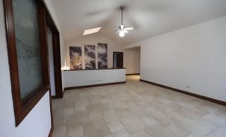 Casa en VENTA en Colinas de Castel — Casa en Venta en Colinas de Castel, Carretera a El Salvador, Guatemala, Ciudad — miniatura 3 de 7