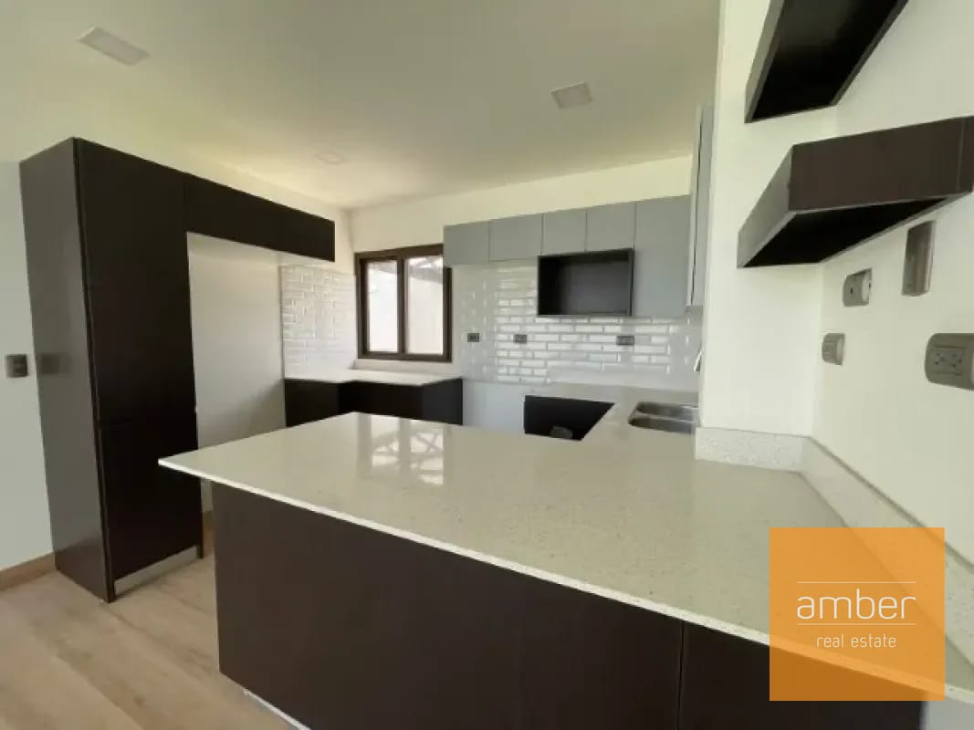 Altos de Vista Hermosa I, zona 15 — Casa en Venta en Zona 15, Guatemala, Ciudad — foto 1 de 7