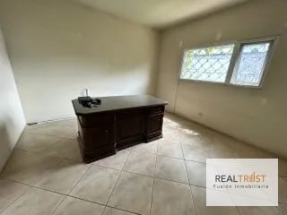Casa en Renta Zona 10 Fuera de Garita — Casa en Alquiler en Zona 10, Guatemala, Ciudad — miniatura 9 de 13