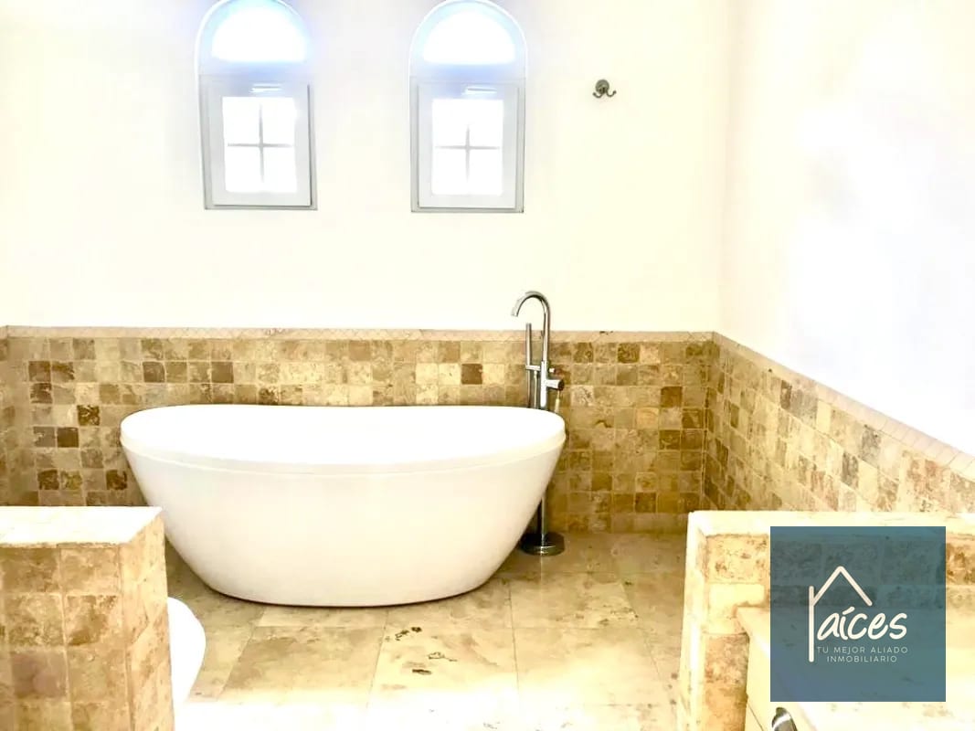 Casa con piscina en venta FORESTA CAYALA Zona 16 (D) — Casa en Venta en Foresta de Cayalá, Zona 16, Guatemala, Ciudad — foto 12 de 16