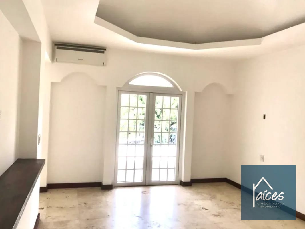 Casa con piscina en venta FORESTA CAYALA Zona 16 (D) — Casa en Venta en Foresta de Cayalá, Zona 16, Guatemala, Ciudad — foto 9 de 16