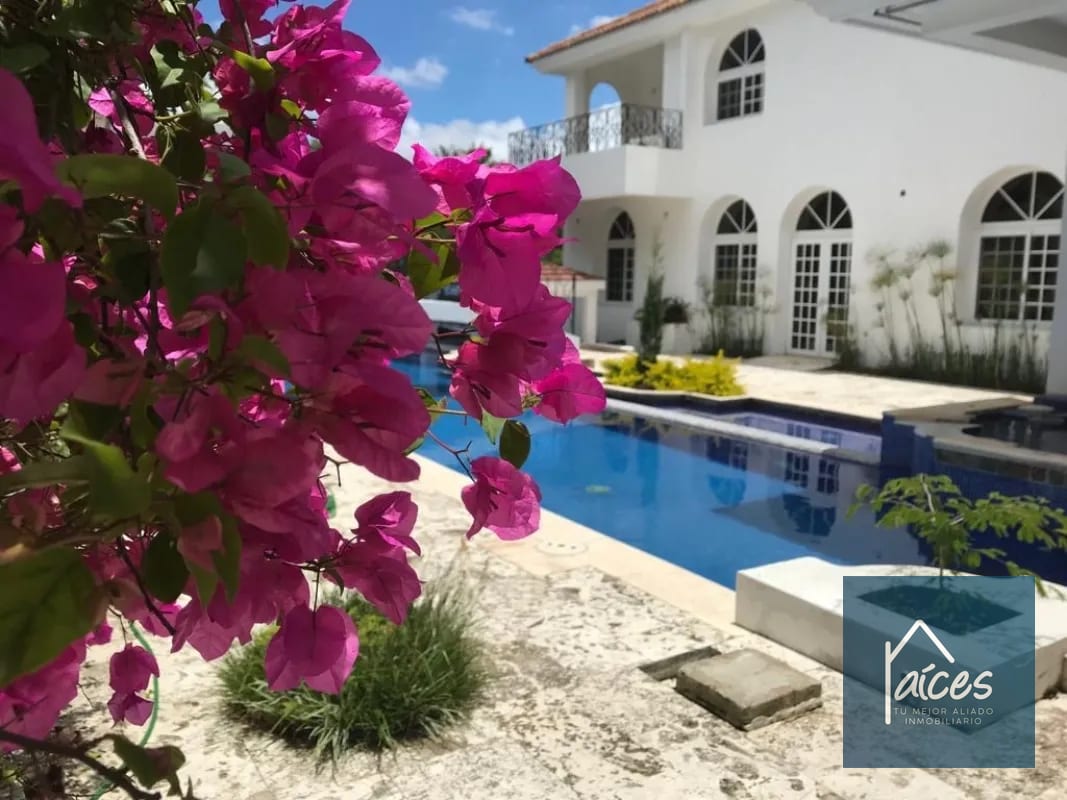 Casa con piscina en venta FORESTA CAYALA Zona 16 (D) — Casa en Venta en Foresta de Cayalá, Zona 16, Guatemala, Ciudad — foto 8 de 16