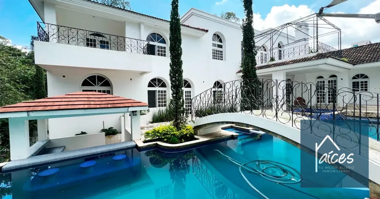 Casa con piscina en venta FORESTA CAYALA Zona 16 (D) — Casa en Venta en Foresta de Cayalá, Zona 16, Guatemala, Ciudad — foto 4 de 16
