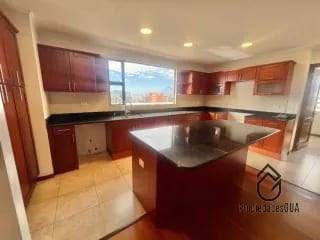 Penthouse espectacular en venta — Apartamento en Venta en Zona 10, Guatemala, Ciudad — miniatura 10 de 16