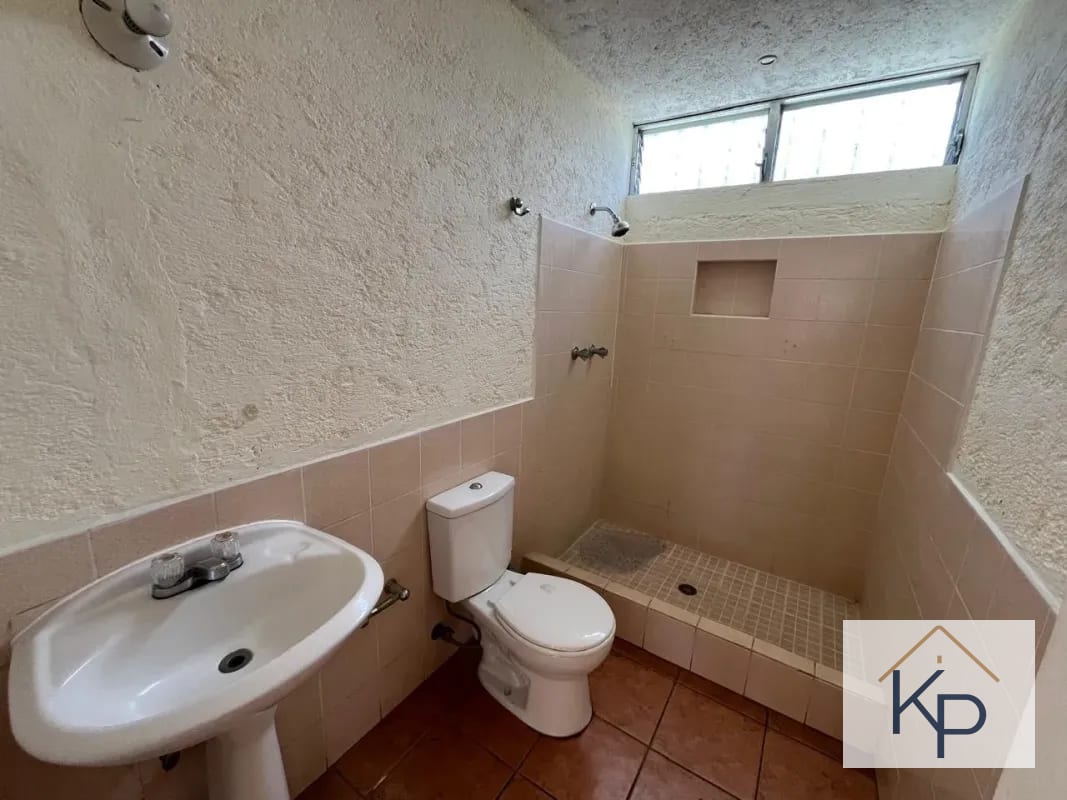 Amplia casa en venta en condominio Km 19 a San José Pinula — Casa en Venta en San José Pinula, Guatemala, Ciudad — foto 4 de 16
