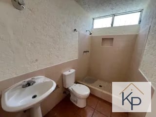 Amplia casa en venta en condominio Km 19 a San José Pinula — Casa en Venta en San José Pinula, Guatemala, Ciudad — miniatura 4 de 16