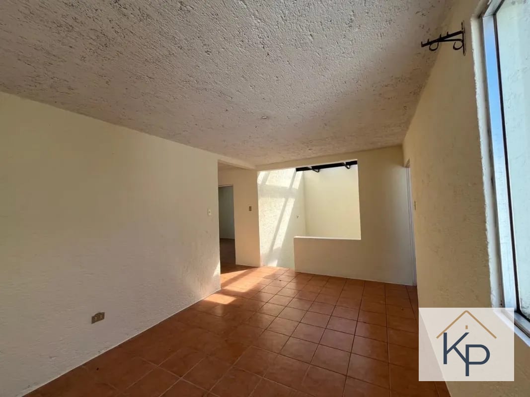 Amplia casa en venta en condominio Km 19 a San José Pinula — Casa en Venta en San José Pinula, Guatemala, Ciudad — foto 2 de 16