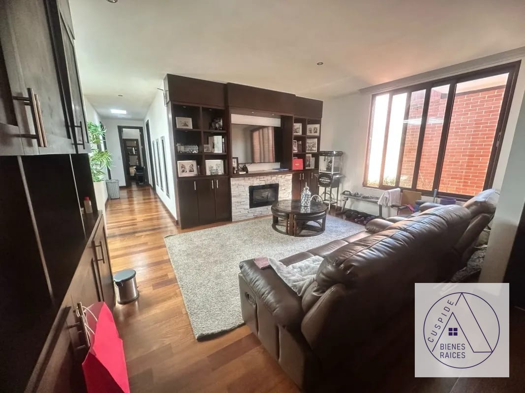 Carr. Salvador km 15 se vende preciosa casa en Condominio Las Camelias - Condado Concepción — Casa en Venta en Condominio Dalias-Residencias Concepción., Carretera a El Salvador, Guatemala, Ciudad — foto 2 de 10