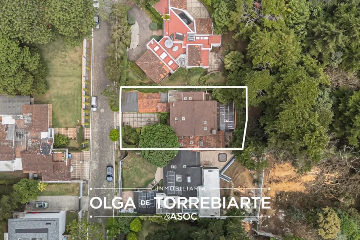 Casa en Residenciales La Cruz — Casa en Venta en Santa Catarina Pinula, Guatemala, Ciudad — foto 1 de 16