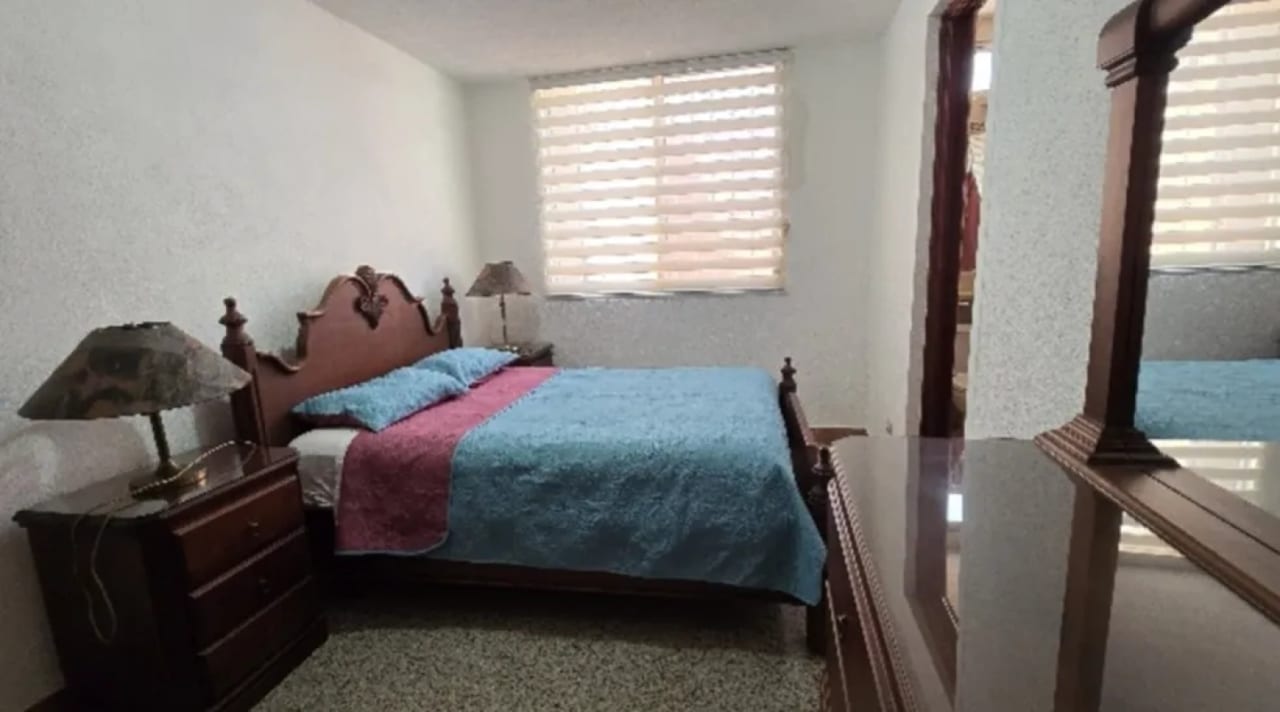 Vendo casa Colonia Alvarado sobre la Calzada Roosevelt — Casa en Venta en Zona 3 Mixco, Guatemala, Ciudad — foto 4 de 17