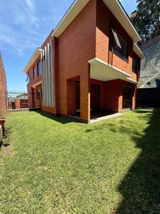 Casa en venta Antaria Buena Vista — Casa en Venta en Santa Catarina Pinula, Guatemala, Ciudad — miniatura 3 de 13