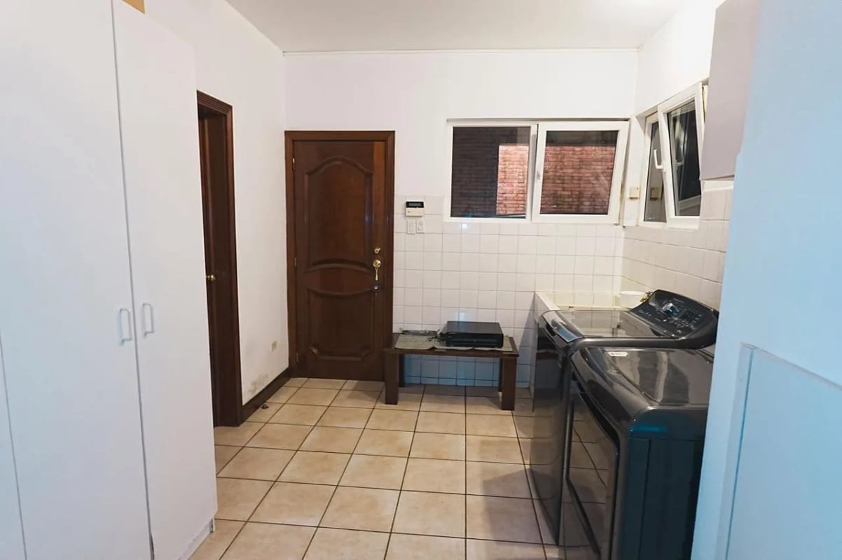 Vendo Exclusiva Casa en Villas del Pinar Km.19.4 Carretera a El Salvador — Casa en Venta en Villas del Pinar, Carretera a El Salvador, Guatemala, Ciudad — foto 13 de 17