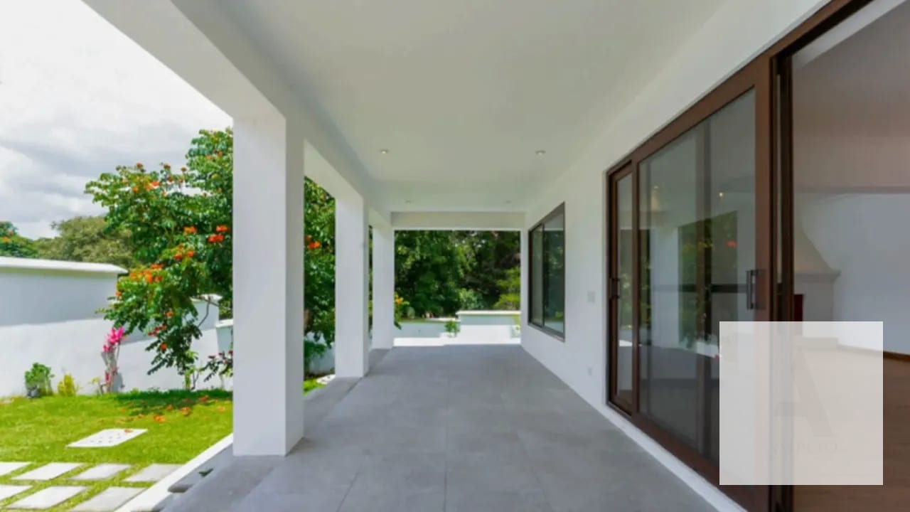 Casa con amplio jardín para estrenar en VENTA -Antigua Guatemala — Casa en Venta en Antigua, Sacatepéquez — foto 7 de 9