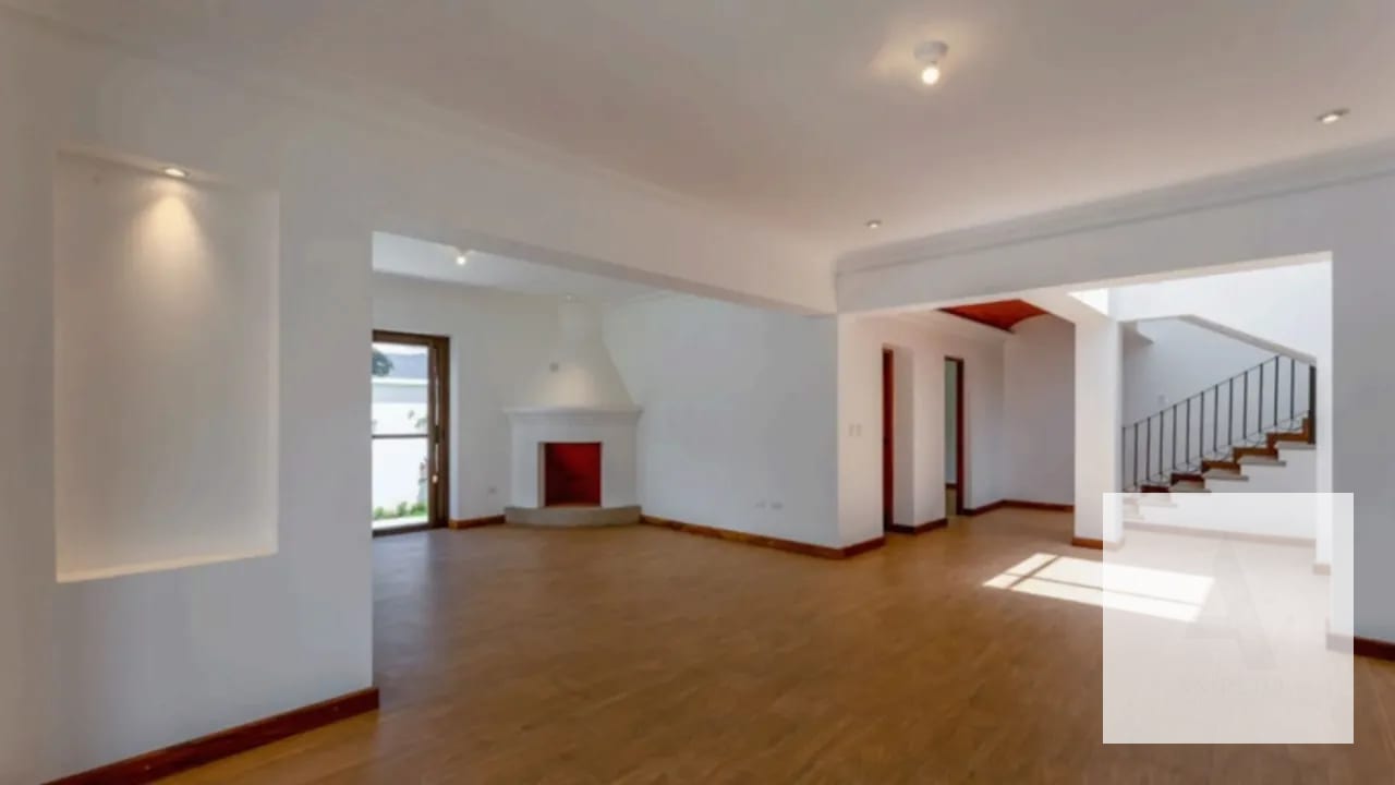 Casa con amplio jardín para estrenar en VENTA -Antigua Guatemala — Casa en Venta en Antigua, Sacatepéquez — foto 5 de 9