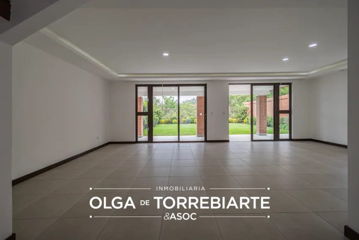 Casa en Camelias, Residencias Concepción — Casa en Venta en Carretera a El Salvador, Guatemala, Ciudad — foto 10 de 14