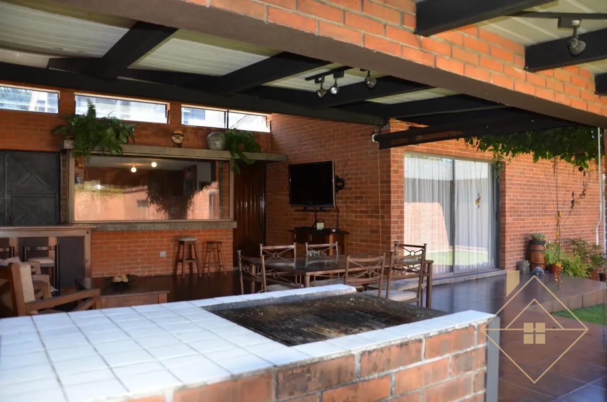 Casa de UN NIVEL EN VENTA en Santa Rosalía — Casa en Venta en Santa Rosalia La Laguna, Carretera a El Salvador, Guatemala, Ciudad — foto 3 de 12