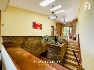 Casa Amueblada con Jardines - 4 Hab. / Cond. el Encinal, Mixco — Casa en Venta en Zona 7 Mixco, Guatemala, Ciudad — miniatura 4 de 15