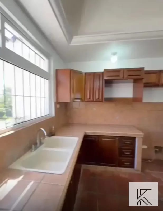 Hermosa Mansion en ALQUILER en Las Maravillas , Km 28 CAES — Casa en Alquiler en Carretera a El Salvador, Guatemala, Ciudad — foto 8 de 17
