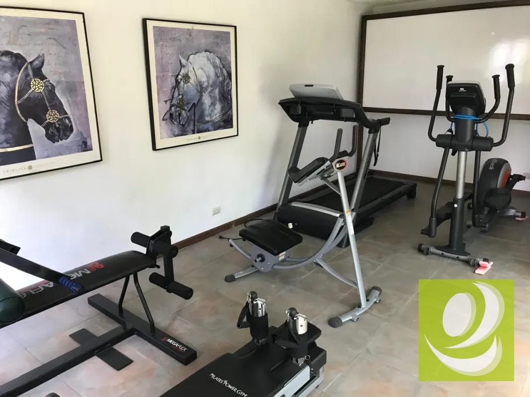 Casa grande en venta en zona 16 de un nivel — Casa en Venta en Zona 16, Guatemala, Ciudad — foto 9 de 17