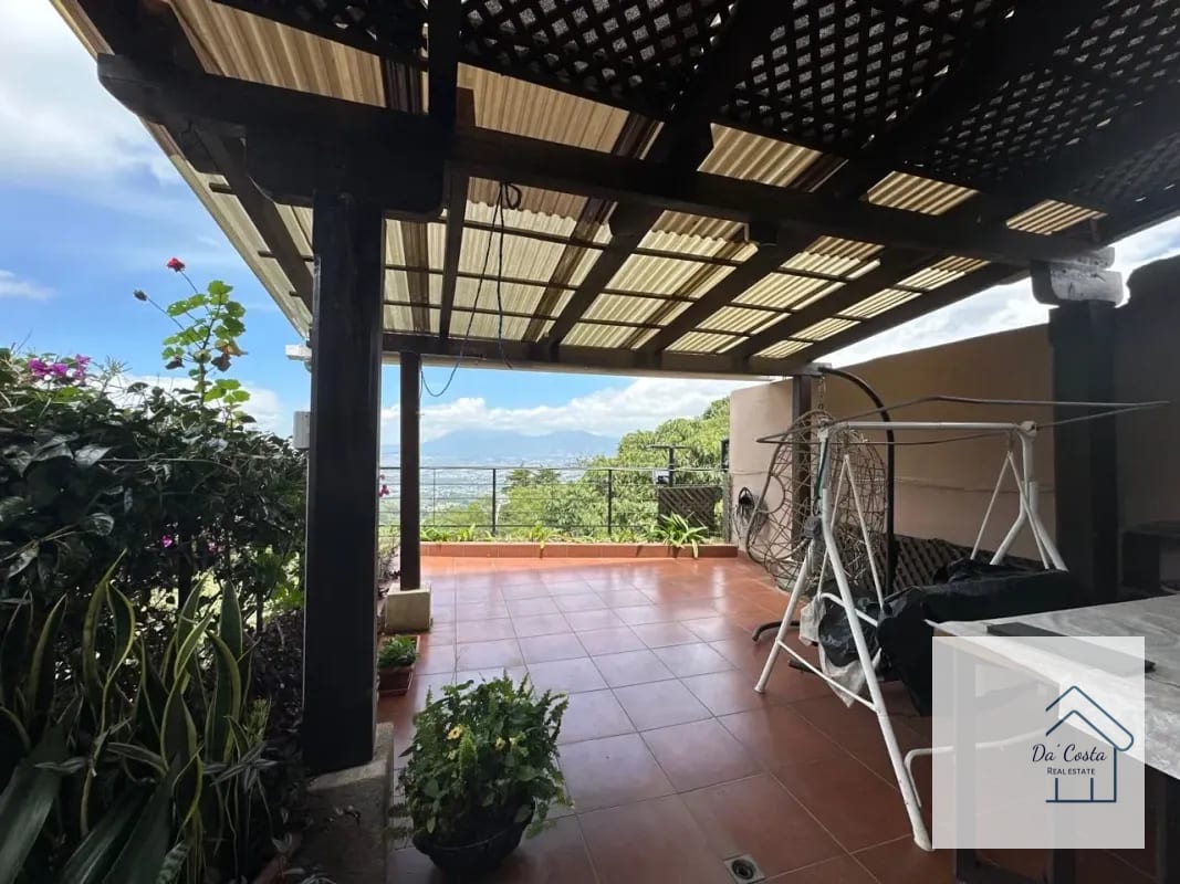 casa — Casa en Venta en Bellas Luces, Santa Catarina Pinula, Guatemala, Ciudad — foto 5 de 9