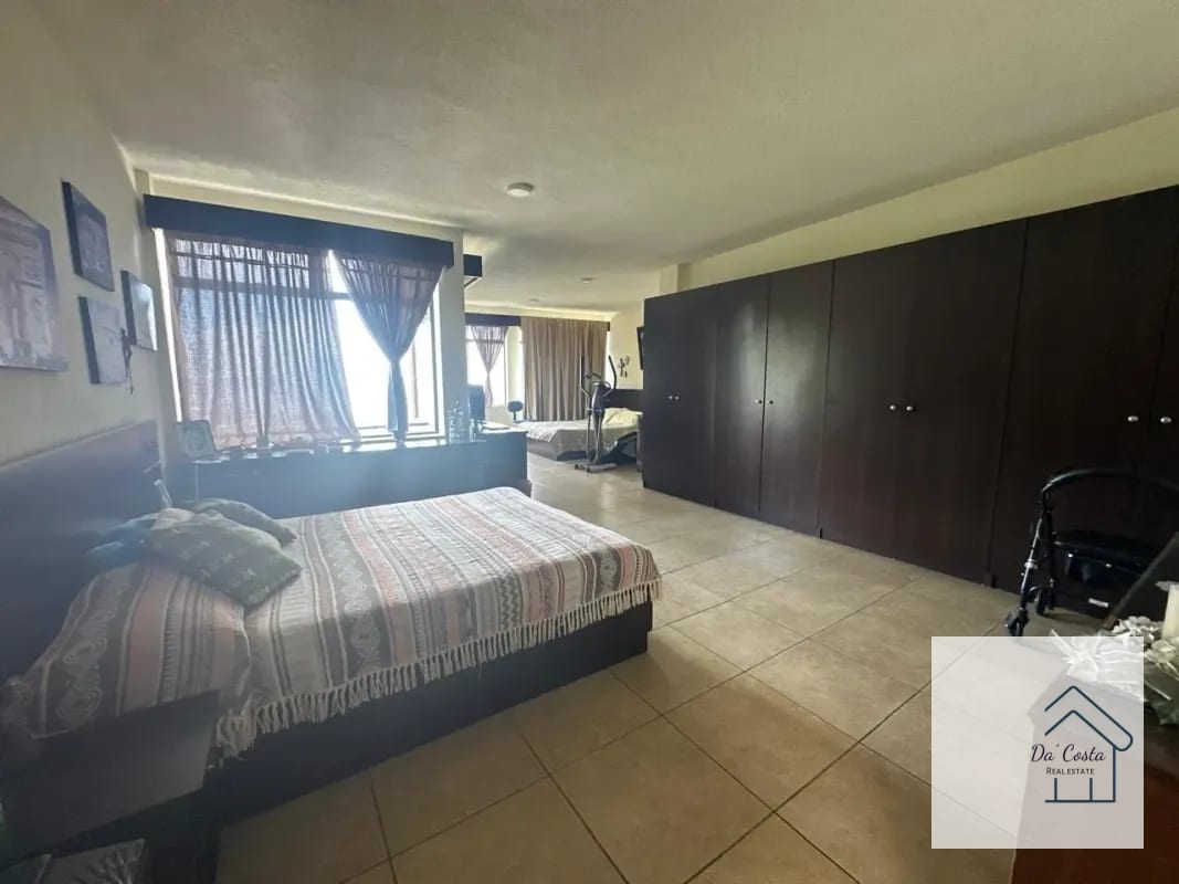 casa — Casa en Venta en Bellas Luces, Santa Catarina Pinula, Guatemala, Ciudad — foto 2 de 9