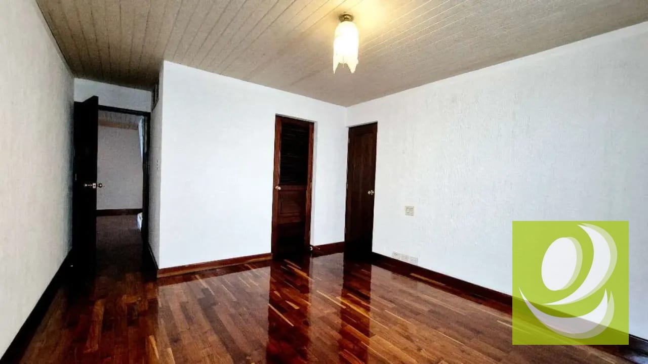 En venta casa de lujo en km 9.5 CAES — Casa en Venta en Carretera a El Salvador, Guatemala, Ciudad — foto 3 de 6