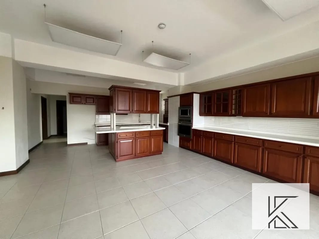 Apartamento Boutique en prestigioso edificio en zona 10 — Apartamento en Venta en Zona 10, Guatemala, Ciudad — foto 1 de 13