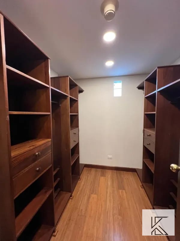 Apartamento Boutique en prestigioso edificio en zona 10 — Apartamento en Venta en Zona 10, Guatemala, Ciudad — foto 2 de 13