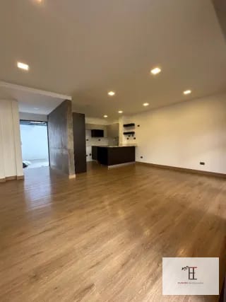 Vendo casa para estrenar en zona 15 Vista Hermosa 1 — Casa en Venta en Vista Hermosa I, Zona 15, Guatemala, Ciudad — miniatura 1 de 8