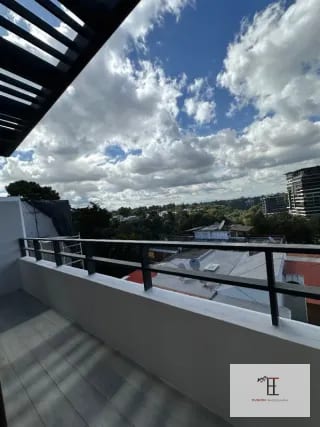 Vendo casa para estrenar en zona 15 Vista Hermosa 1 — Casa en Venta en Vista Hermosa I, Zona 15, Guatemala, Ciudad — miniatura 2 de 8