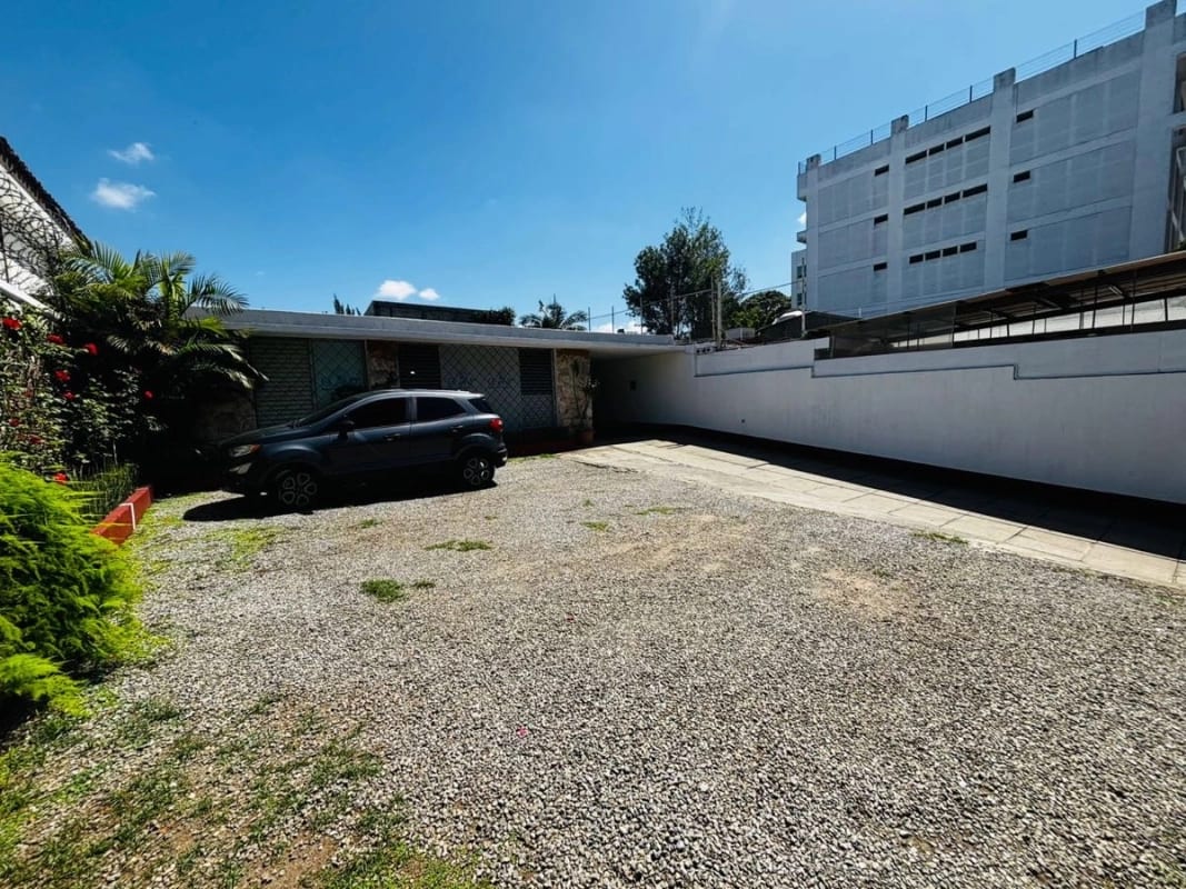 Zona 13 cercano a Avenida las Américas casa en venta — Casa en Venta en Zona 13, Guatemala, Ciudad — foto 2 de 6