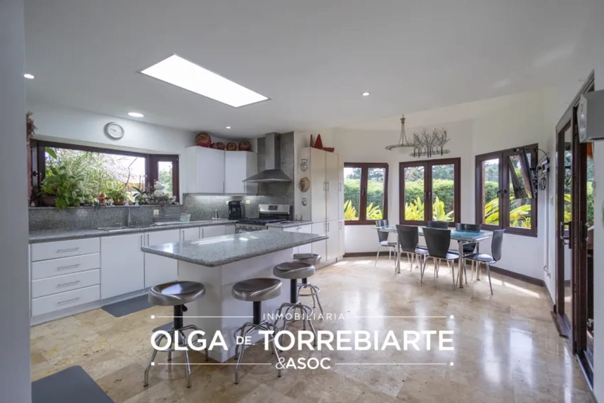 Casa en venta Condominio Encinos de Muxbal — Casa en Venta en Muxbal, Guatemala, Ciudad — foto 12 de 17