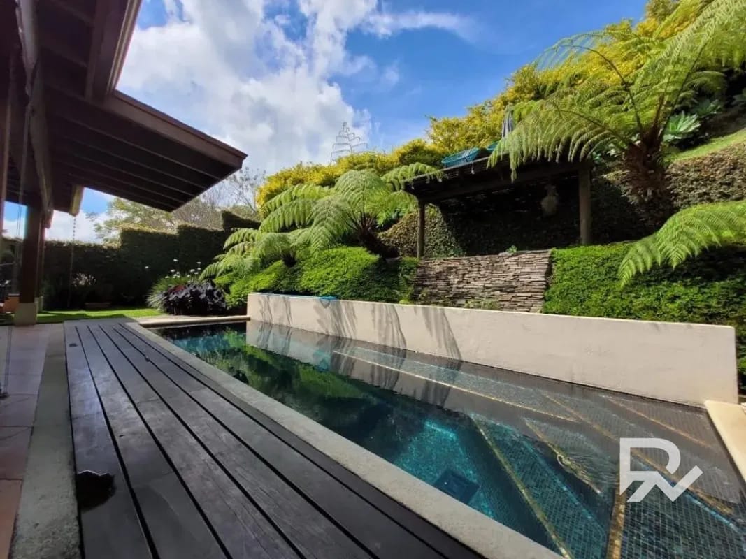 Hermosa Casa en venta en Colinas de Castel Fraijanes CAES — Casa en Venta en Carretera a El Salvador, Guatemala, Ciudad — foto 1 de 14