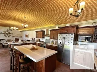 Residencia con potencial para Airbnb en Antigua Guatemala — Casa en Venta en Jocotenango, Sacatepéquez — miniatura 7 de 12