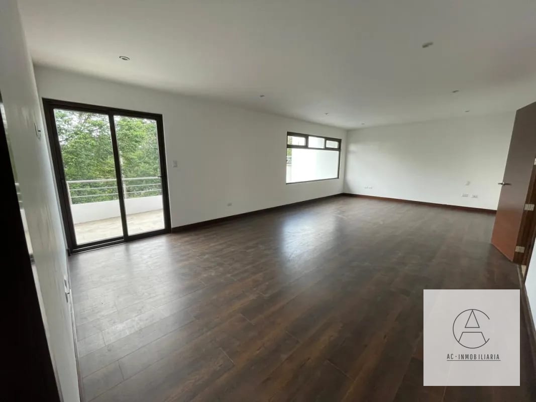 Linda casa con Jardín en venta — Casa en Venta en Santa Catarina Pinula, Guatemala, Ciudad — foto 5 de 17