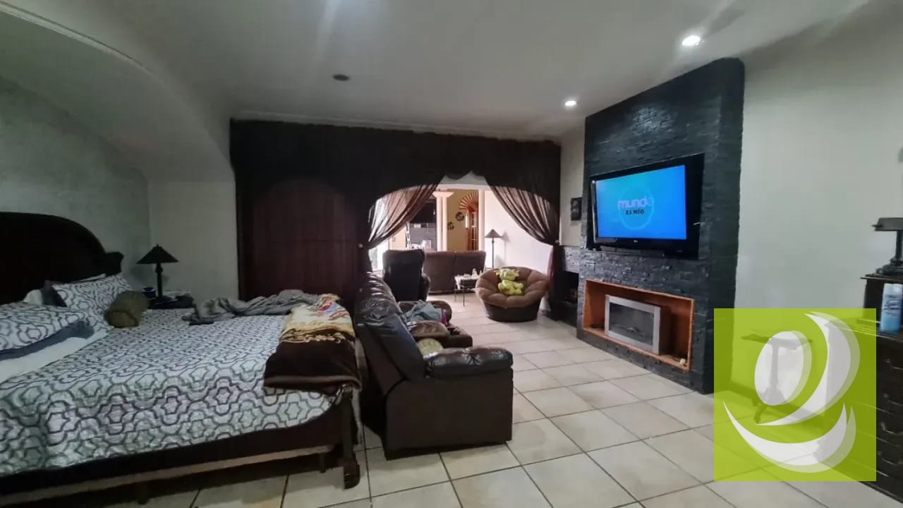 Vendo casa grande sobre Carretera Interamericana Mixco — Casa en Venta en Zona 1 Mixco, Guatemala, Ciudad — foto 3 de 7