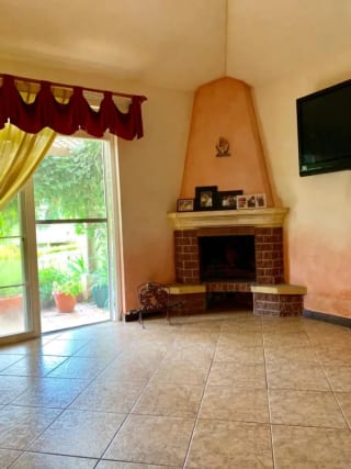 🏠Se vende casa de un nivel con hermoso jardín, en Casa y Campo, Carretera a El Salvador — Casa en Venta en Carretera a El Salvador, Guatemala, Ciudad — miniatura 12 de 17