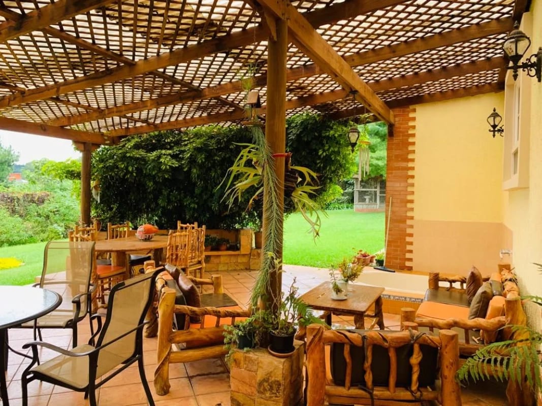 🏠Se vende casa de un nivel con hermoso jardín, en Casa y Campo, Carretera a El Salvador — Casa en Venta en Carretera a El Salvador, Guatemala, Ciudad — foto 10 de 17