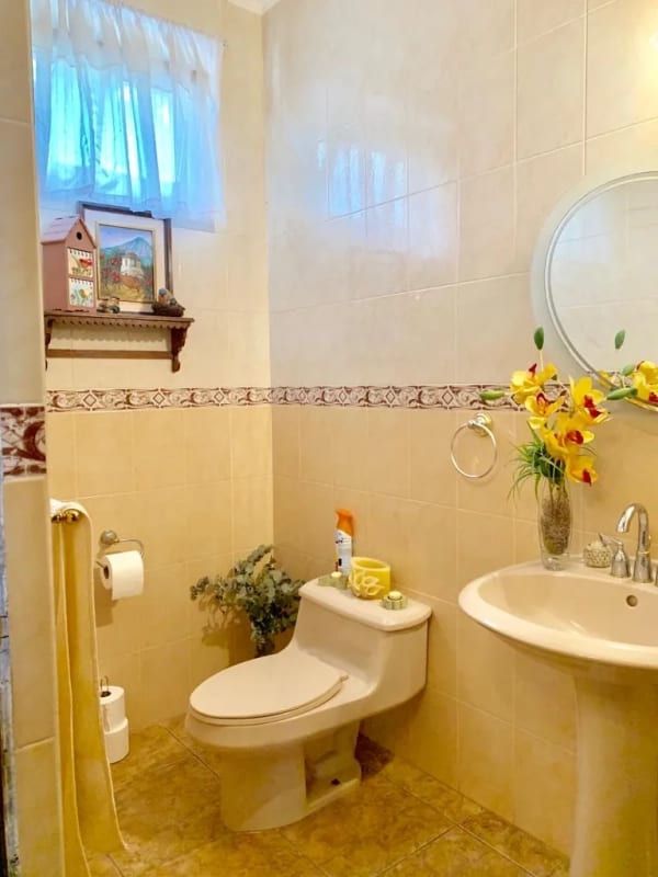 🏠Se vende casa de un nivel con hermoso jardín, en Casa y Campo, Carretera a El Salvador — Casa en Venta en Carretera a El Salvador, Guatemala, Ciudad — foto 2 de 17