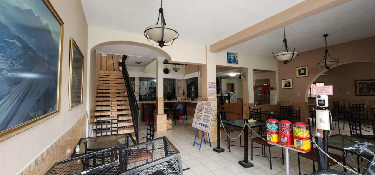 Venta de Negocio en funcionamiento/Café Restaurante — Casa en Venta en Zona 1, Guatemala, Ciudad — foto 12 de 16
