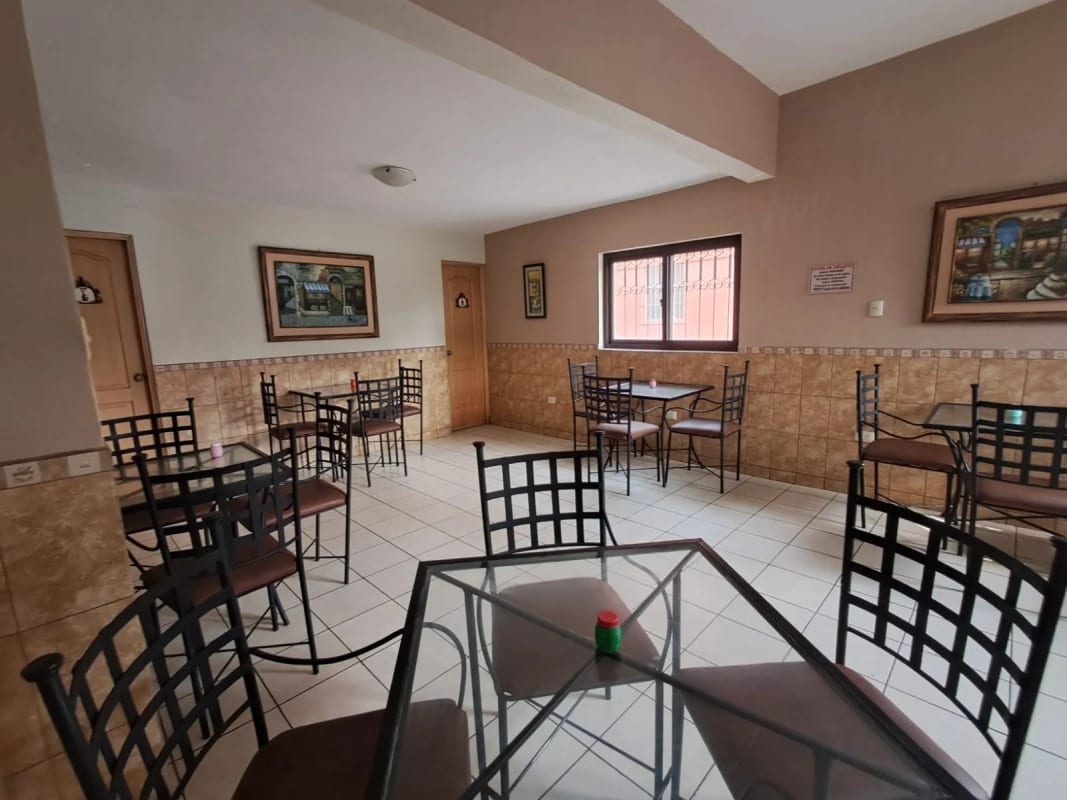 Venta de Negocio en funcionamiento/Café Restaurante — Casa en Venta en Zona 1, Guatemala, Ciudad — foto 10 de 16