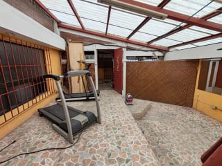 Casa en VENTA CONDOMINIO PANORAMA San Cristóbal ideal para fundación u oficinas — Casa en Venta en Zona 8 Mixco, Guatemala, Ciudad — miniatura 3 de 16