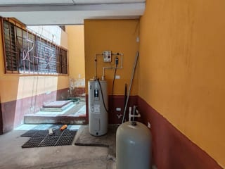 Casa en VENTA CONDOMINIO PANORAMA San Cristóbal ideal para fundación u oficinas — Casa en Venta en Zona 8 Mixco, Guatemala, Ciudad — miniatura 2 de 16