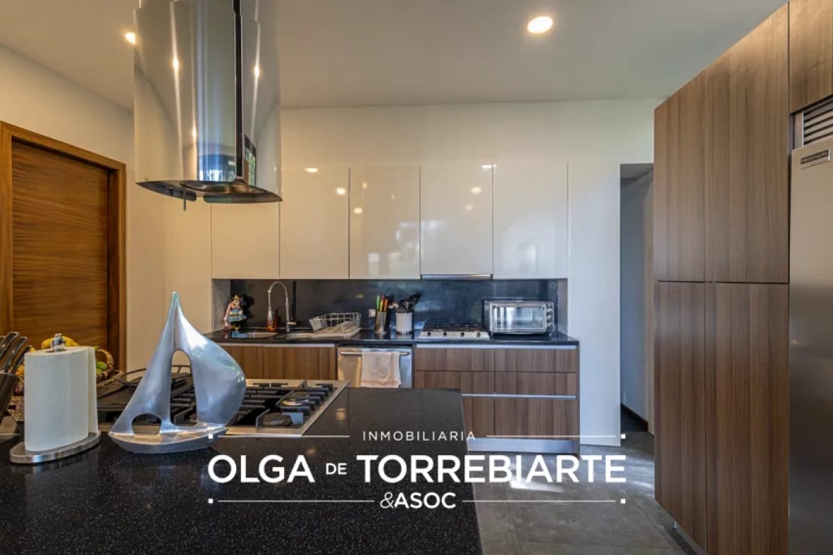 Casa en Condominio Las Tinajas — Casa en Venta en Las Tinajas, Santa Catarina Pinula, Guatemala, Ciudad — foto 4 de 16