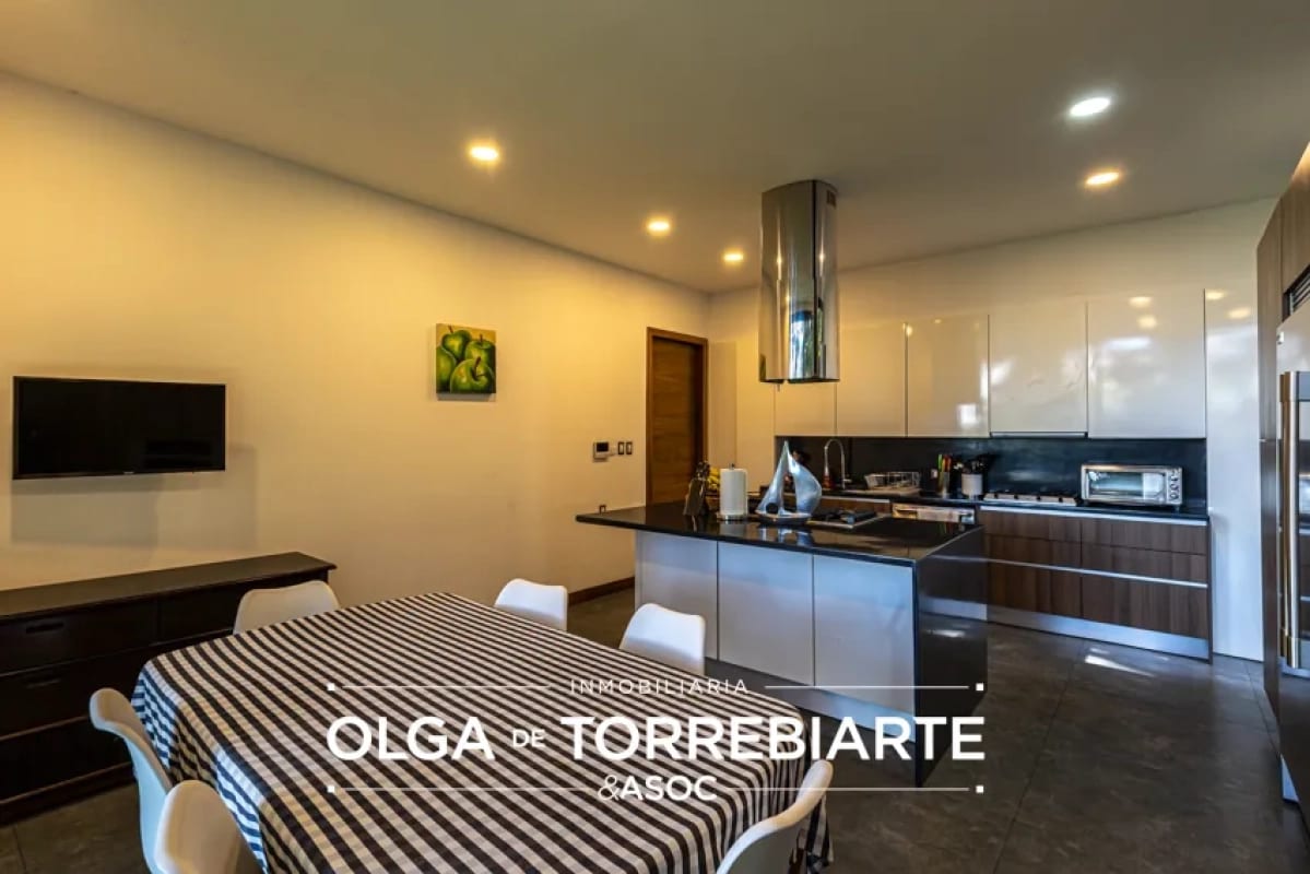 Casa en Condominio Las Tinajas — Casa en Venta en Las Tinajas, Santa Catarina Pinula, Guatemala, Ciudad — foto 3 de 16