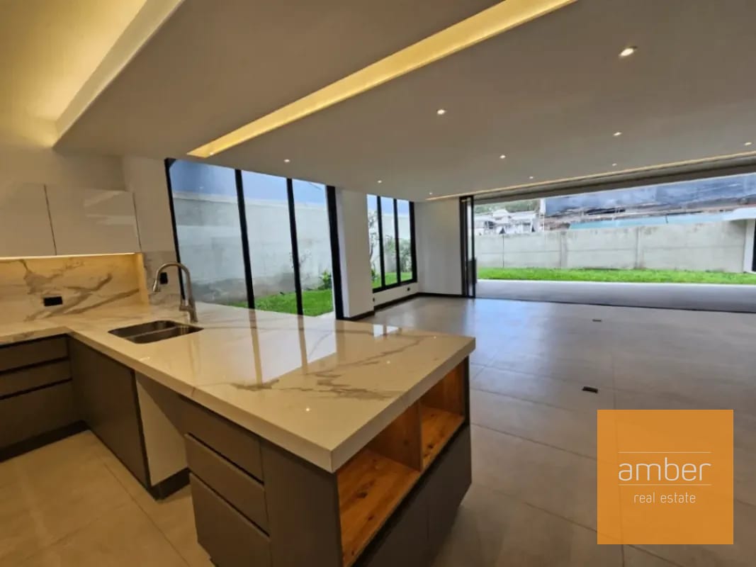 Casa en Zona 13 — Casa en Venta en Zona 13, Guatemala, Ciudad — foto 1 de 14