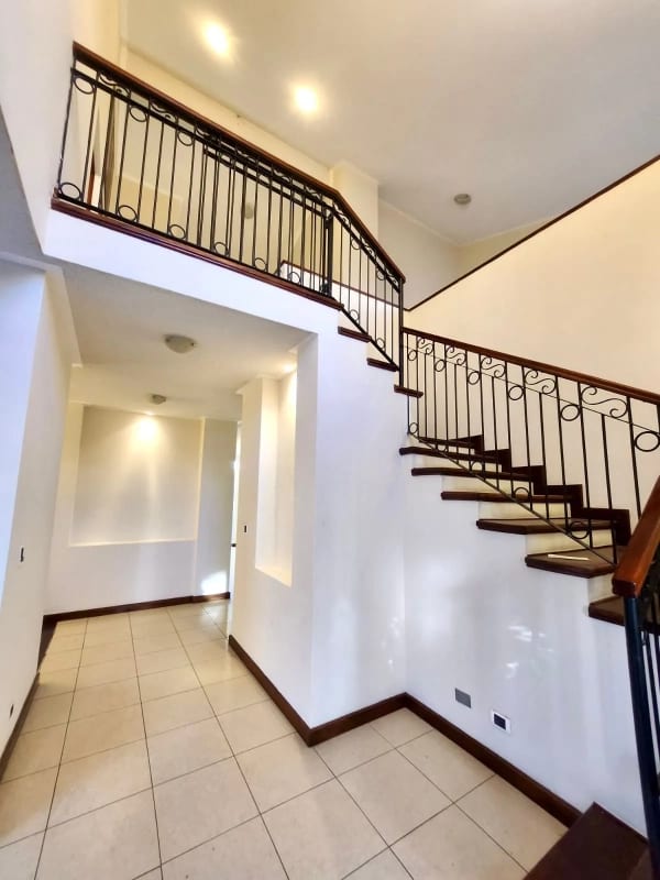 Venta de Casa -Villas de Jacarandas de Cayalà, Zona 16- — Casa en Venta en Jacarandas de Cayalá, Zona 16, Guatemala, Ciudad — foto 12 de 15